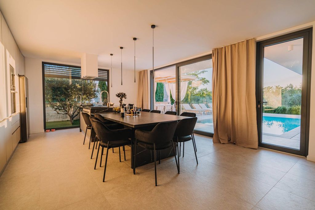 Luxury House for sale in Zadar, 1 530 000 €, Photo 7