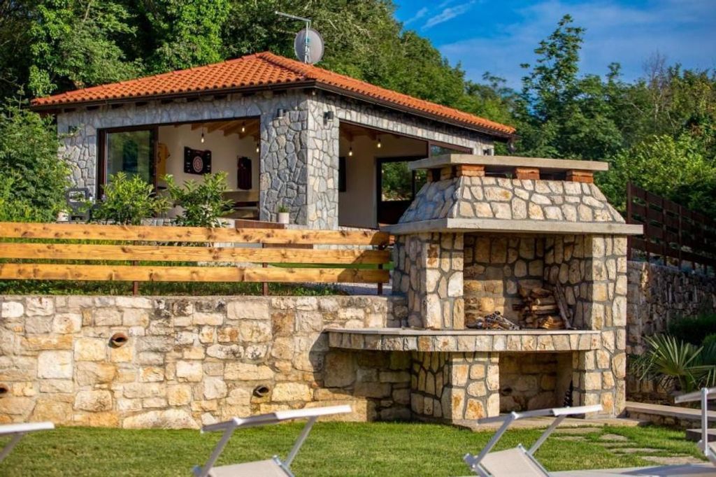 Maison de luxe à vendre à Tinjan, 650 000 €, Photo 7