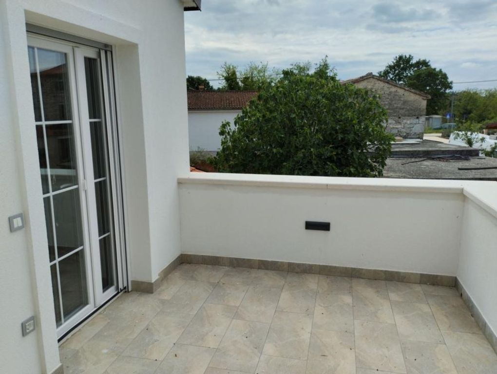 Maison de luxe à vendre à Porec, 620 000 €, Photo 4