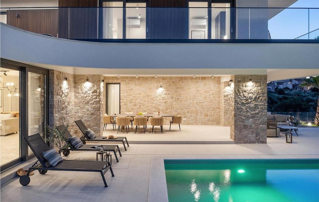 Maison de luxe à vendre à Zadar, 1 950 000 €, Photo 3