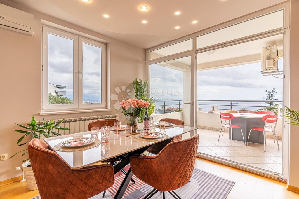 Luxury Apartment for sale in Rijeka, 550 000 €, Photo 1
