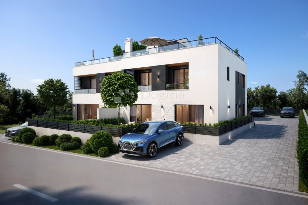 Maison de luxe à vendre à Porec, 575 000 €, Photo 4