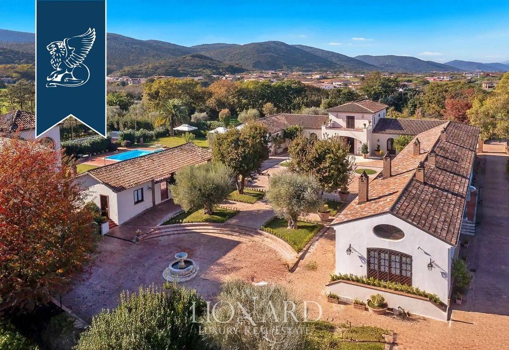 Luxury House for sale in Dragoni, 1 990 000 €, Photo 1