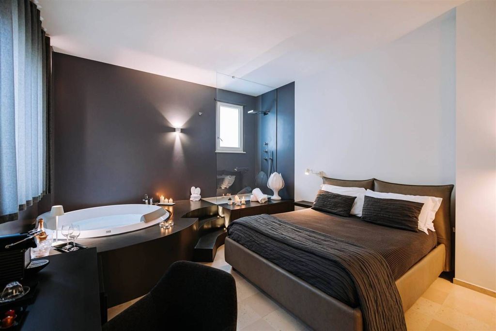 Maison de luxe à vendre à Monopoli, 1 050 000 €, Photo 1