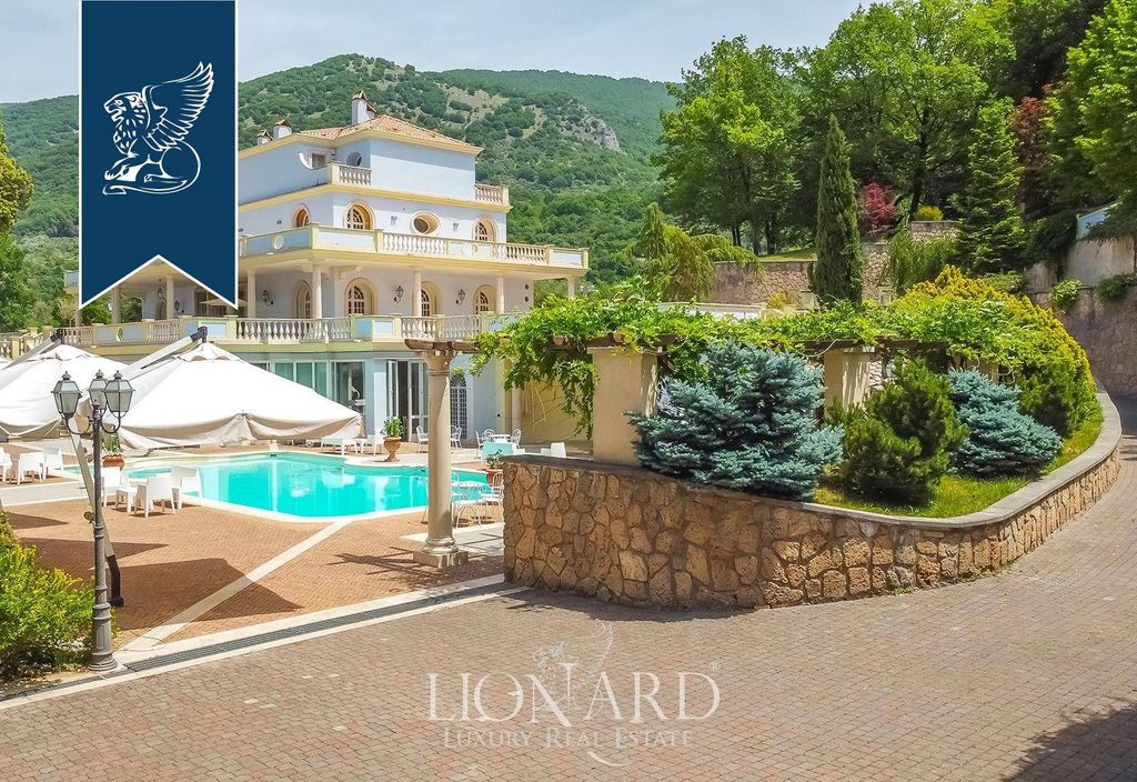 Luxury House for sale in Subiaco, 1 500 000 €, Photo 1