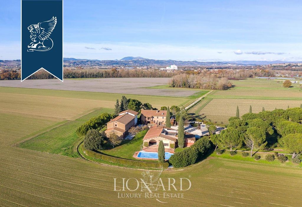 Luxury House for sale in Bettona, 6 500 009 €, Photo 3