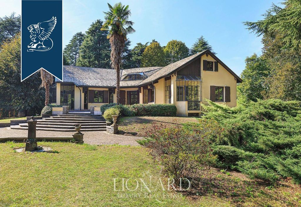 Luxury House for sale in Carimate, 1 700 000 €, Photo 3