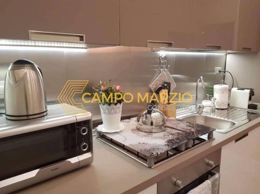 Luxury Apartment for sale in Rome, 800 000 €, Photo 2