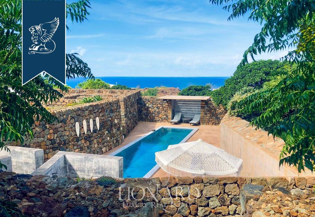 Luxury House for sale in Pantelleria, 3 900 000 €, Photo 1