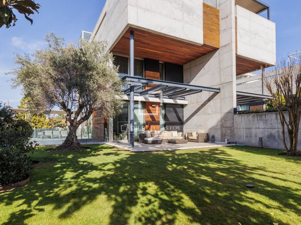 Maison de luxe à vendre à Madrid, 2 590 000 €, Photo 1