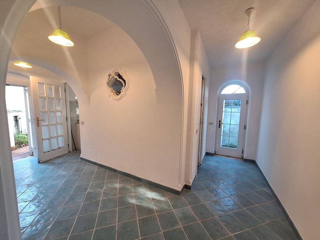 Luxury Apartment for sale in Capri, 435 000 €, Photo 3