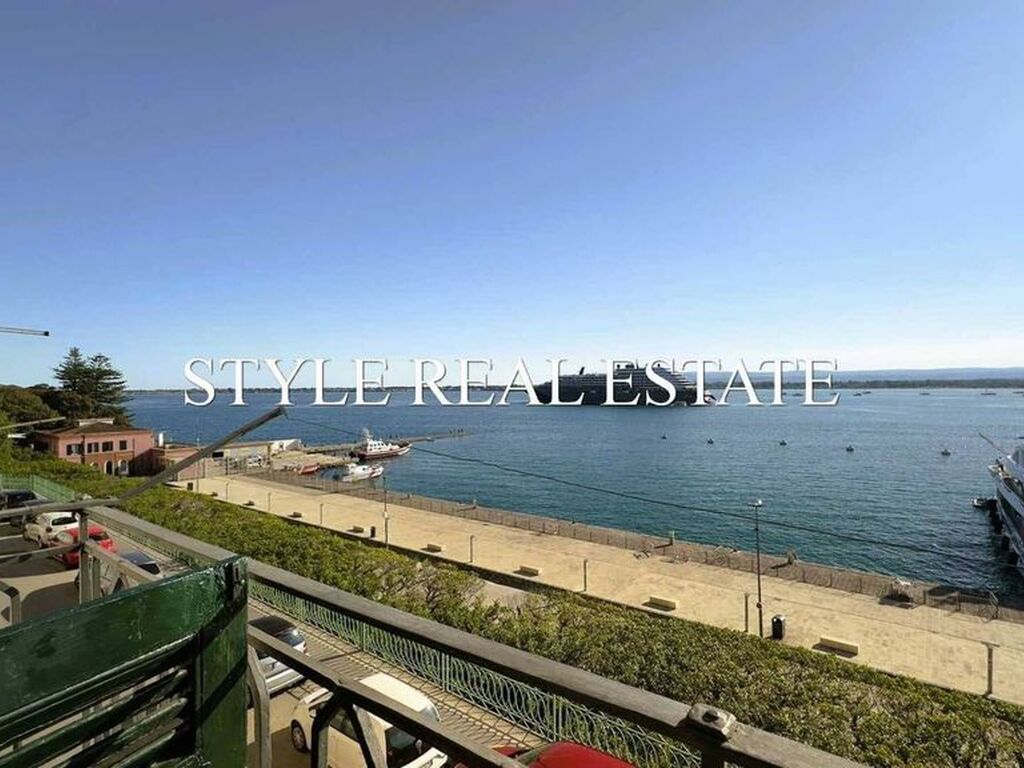 Luxury Apartment for sale in Siracusa, 947 000 €, Photo 1