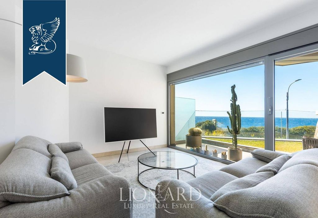 Luxury Apartment for sale in San Remo, 850 000 €, Photo 2