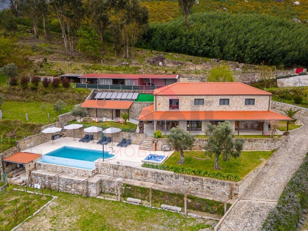 Maison de luxe à vendre à Arcos de Valdevez, 750 000 €, Photo 1