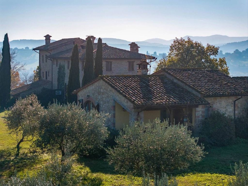 Maison de luxe à vendre à Todi, 1 550 000 €, Photo 5