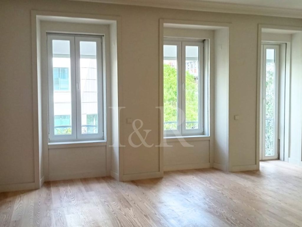 Appartement de luxe à vendre à Lisbon, 930 000 €, Photo 2