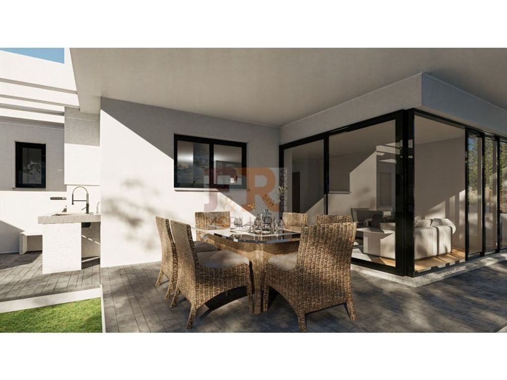 Luxury House for sale in Seixal, 595 000 €, Photo 3