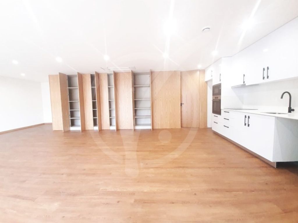 Maison de luxe à vendre à Póvoa de Varzim, 420 000 €, Photo 2