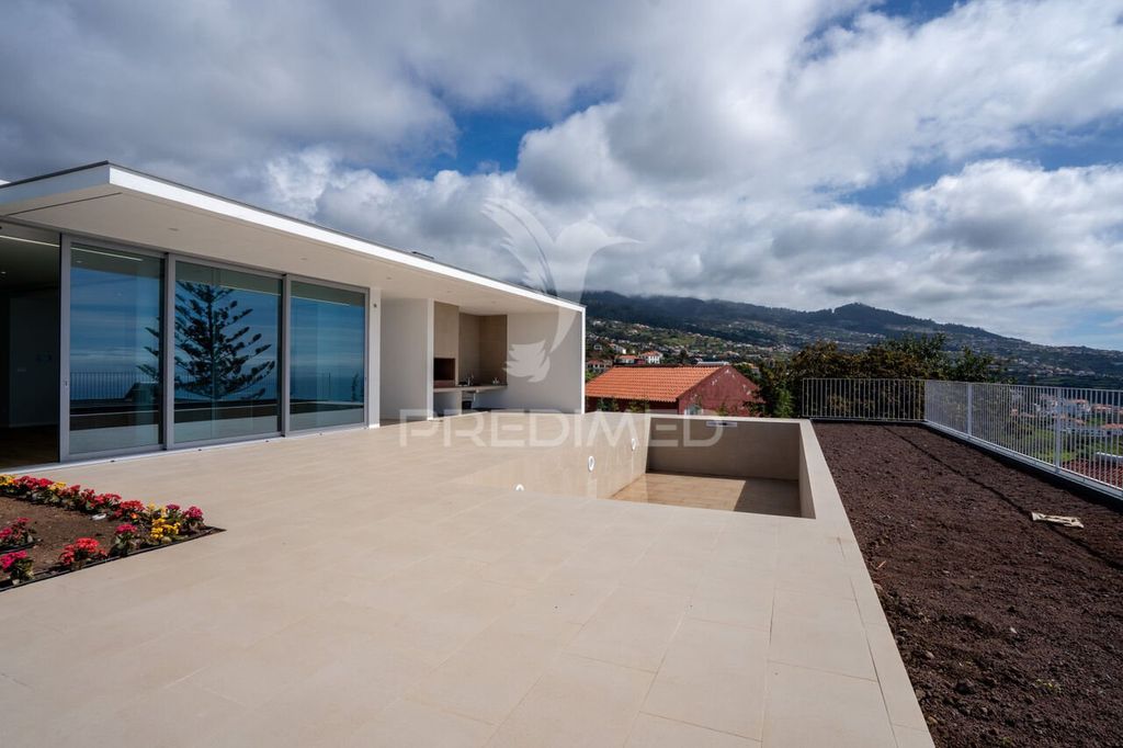 Luxury House for sale in Calheta, 1 980 000 €, Photo 1