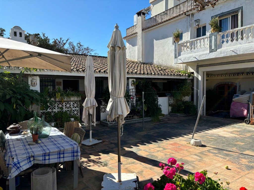 Maison de luxe à vendre à Marbella, 950 000 €, Photo 1
