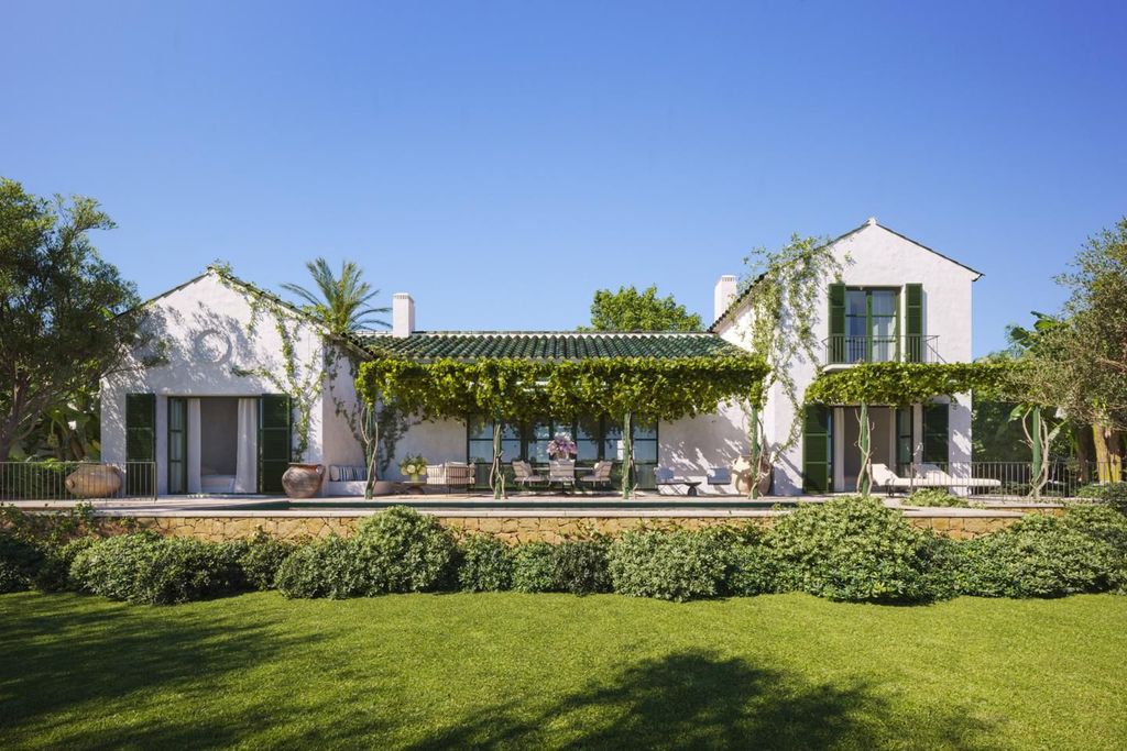 Luxury House for sale in Casares, 3 975 000 €, Photo 1