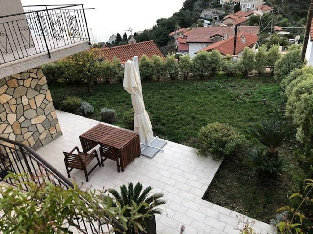 Maison de luxe à vendre à Ventimiglia, 800 000 €, Photo 3