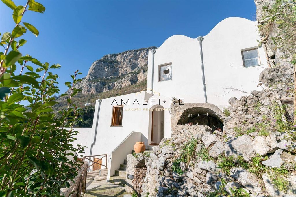 Luxury House for sale in Amalfi, 790 000 €, Photo 2