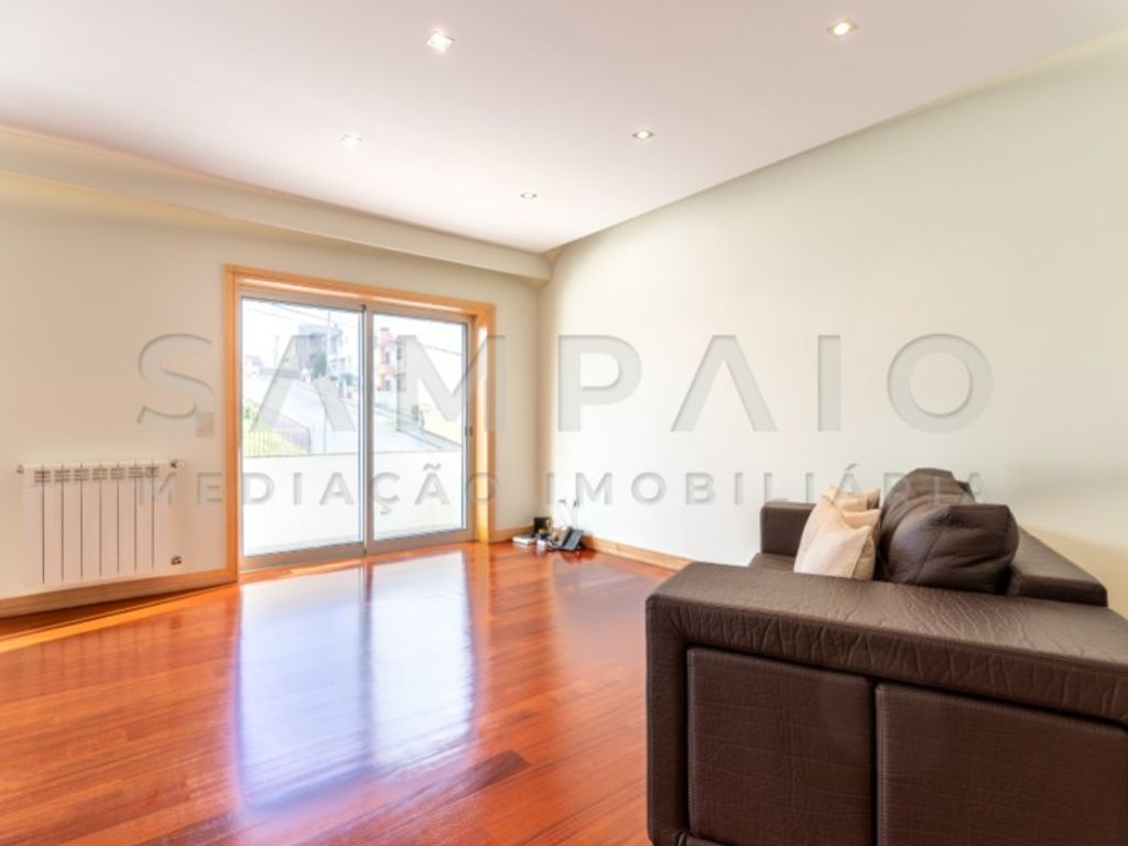 Maison de luxe à vendre à Gondomar, 498 000 €, Photo 3