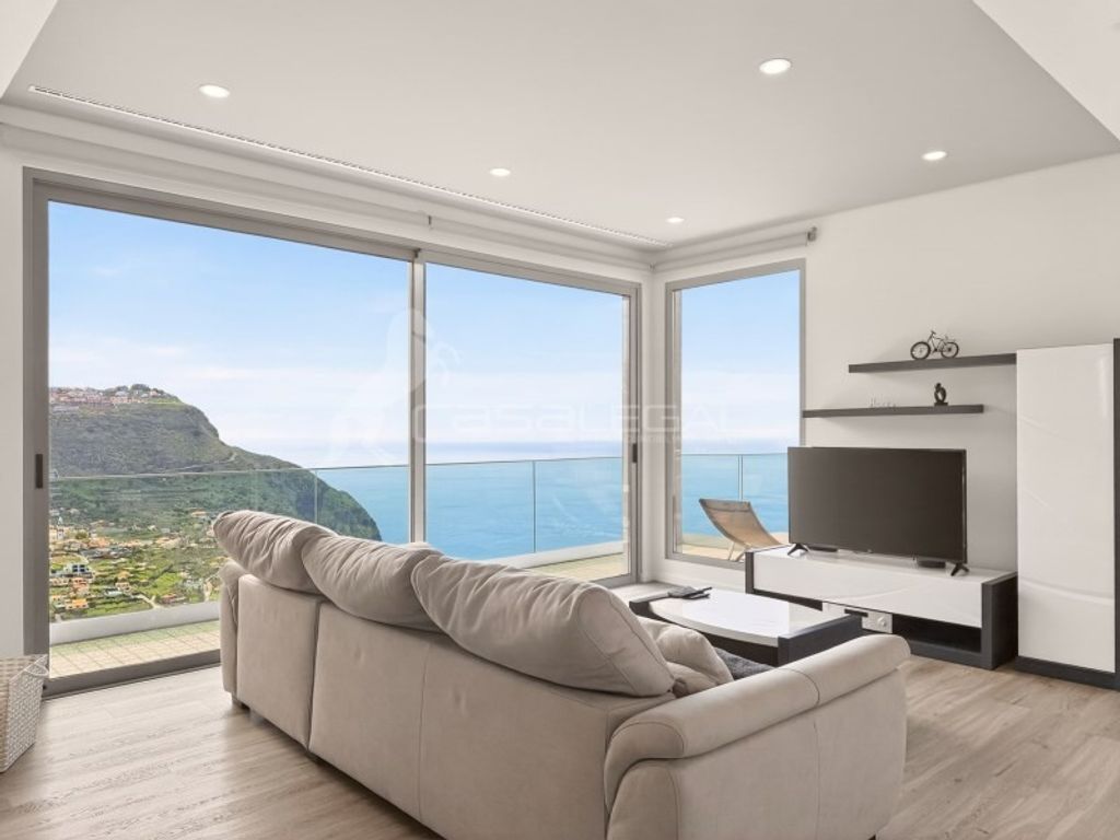 Luxury House for sale in Calheta, 980 000 €, Photo 4