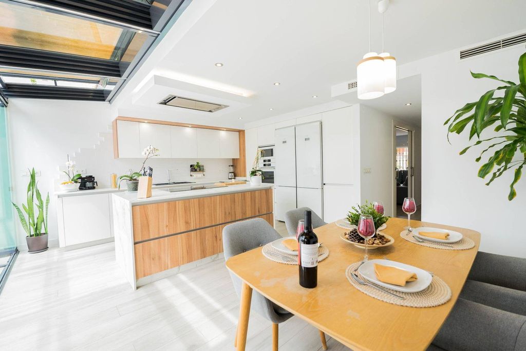 Luxury House for sale in Málaga, 487 900 €, Photo 2