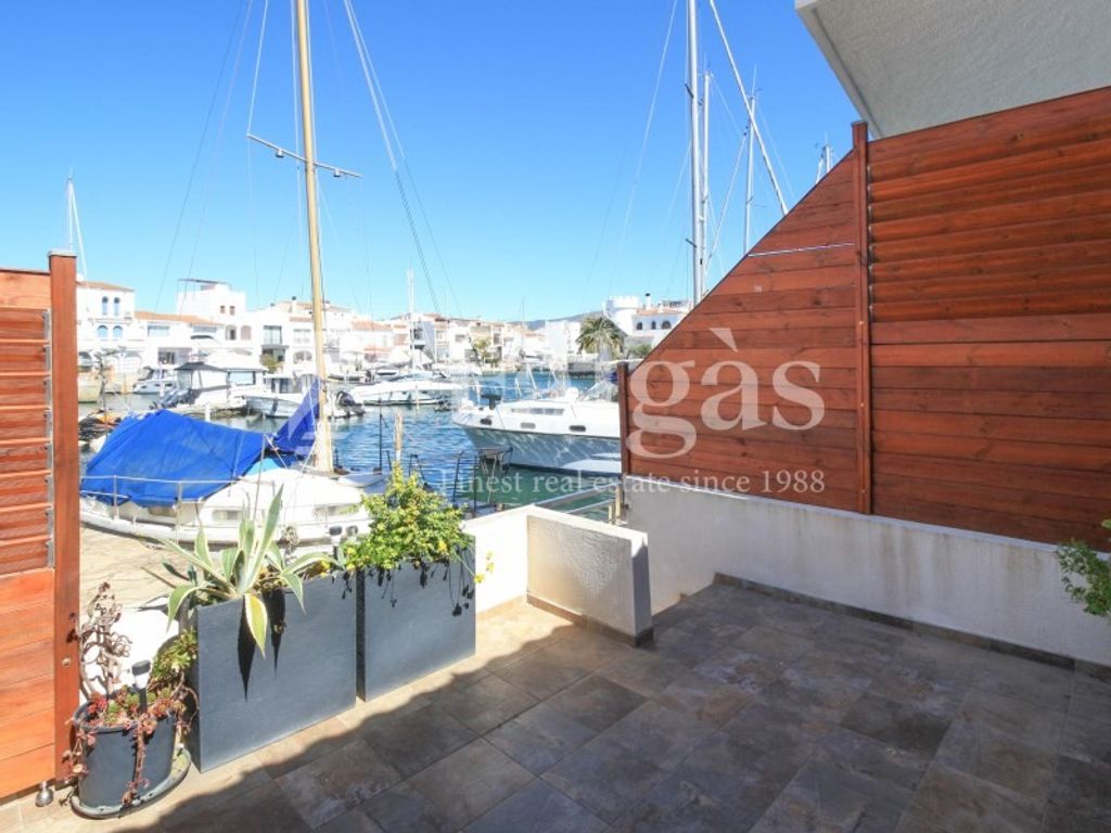 Luxury House for sale in Empuriabrava, 475 000 €, Photo 2