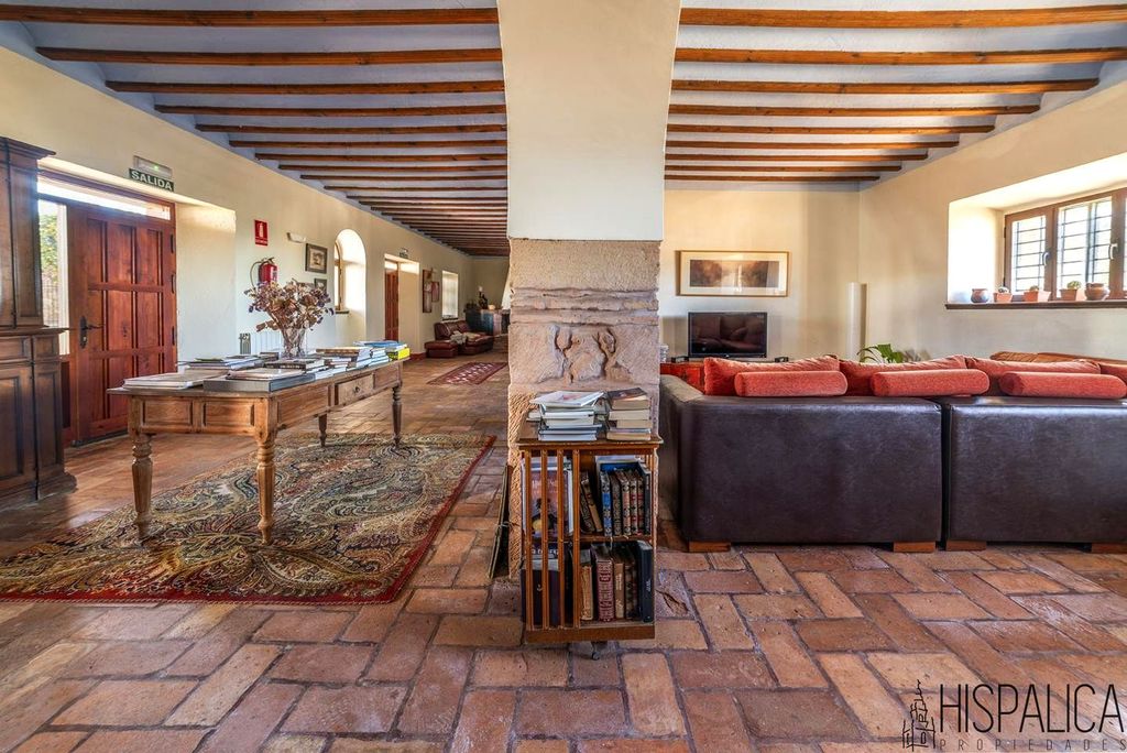 Maison de luxe à vendre à Montoro, 985 000 €, Photo 2