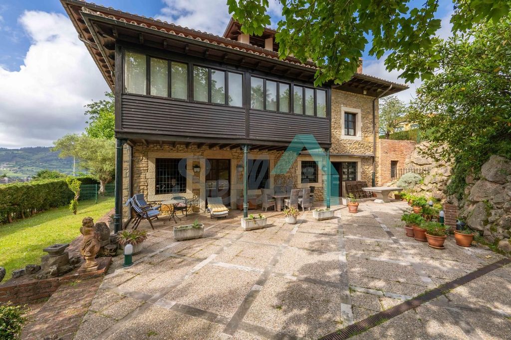 Maison de luxe à vendre à Oviedo, 1 300 000 €, Photo 4