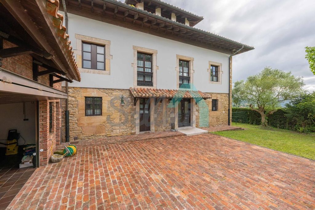 Maison de luxe à vendre à Oviedo, 1 300 000 €, Photo 7
