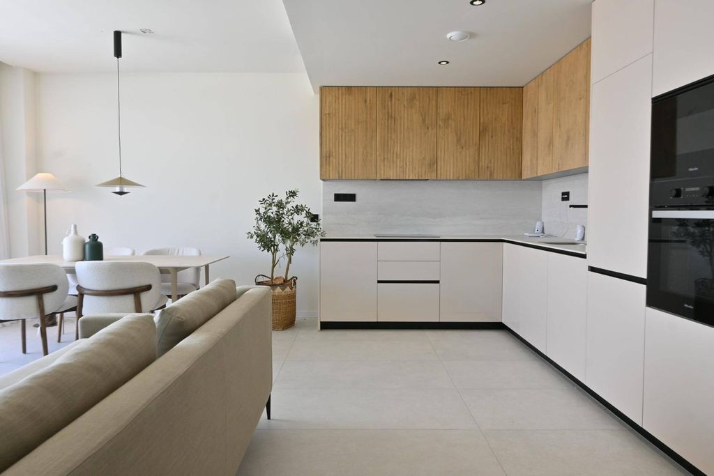Luxury Apartment for sale in Torrevieja, 550 000 €, Photo 6