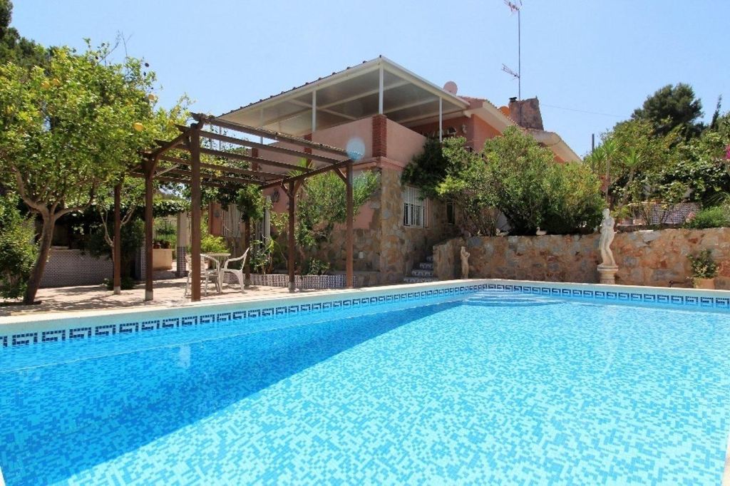 Maison de luxe à vendre à Torrevieja, 470 000 €, Photo 1