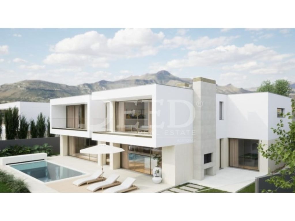 Luxury House for sale in Calheta, 2 220 000 €, Photo 1
