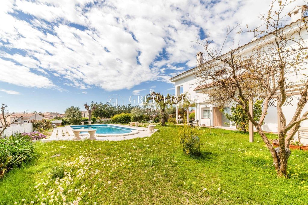 Maison de luxe à vendre à Vilanova I la Geltrú, 690 000 €, Photo 2