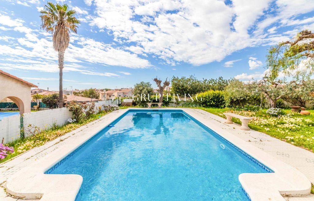 Maison de luxe à vendre à Vilanova I la Geltrú, 690 000 €, Photo 3