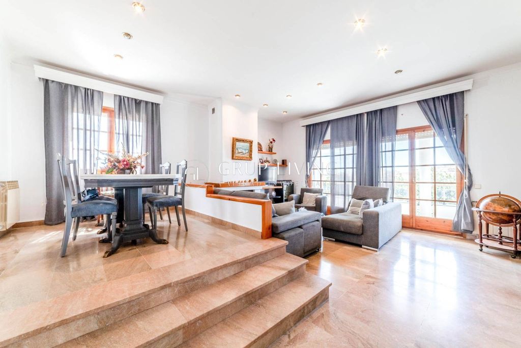Maison de luxe à vendre à Vilanova I la Geltrú, 690 000 €, Photo 4