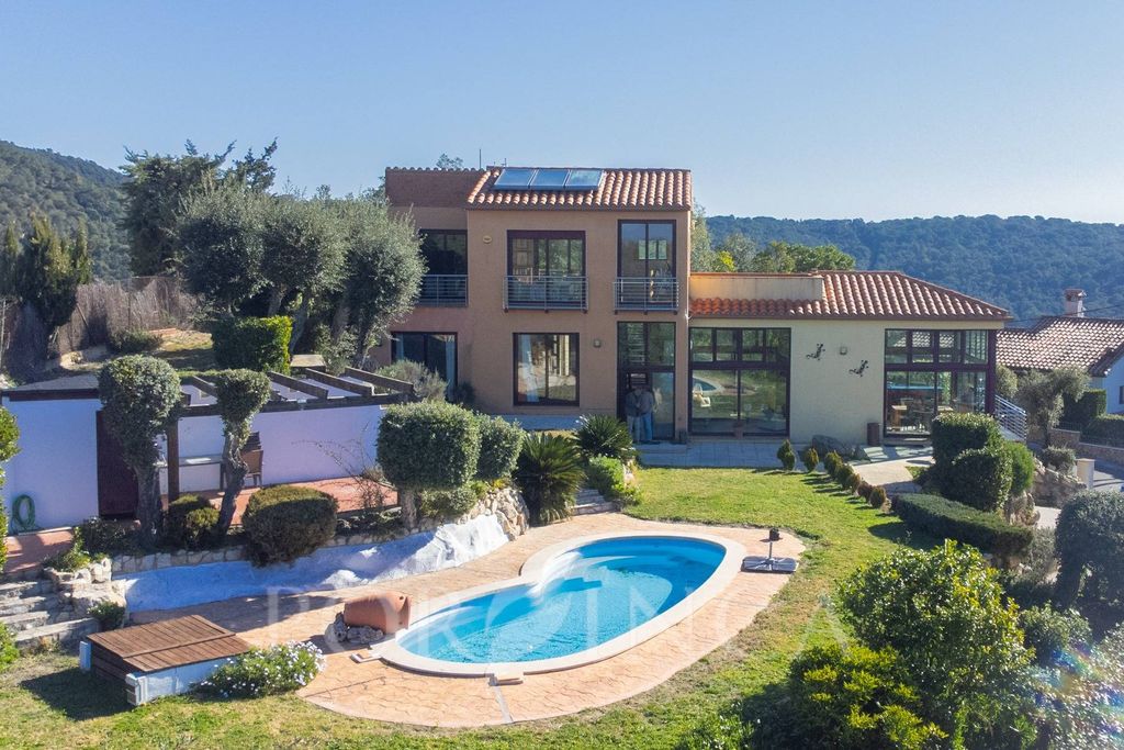 Maison de luxe à vendre à Santa Cristina d'Aro, 699 000 €, Photo 1