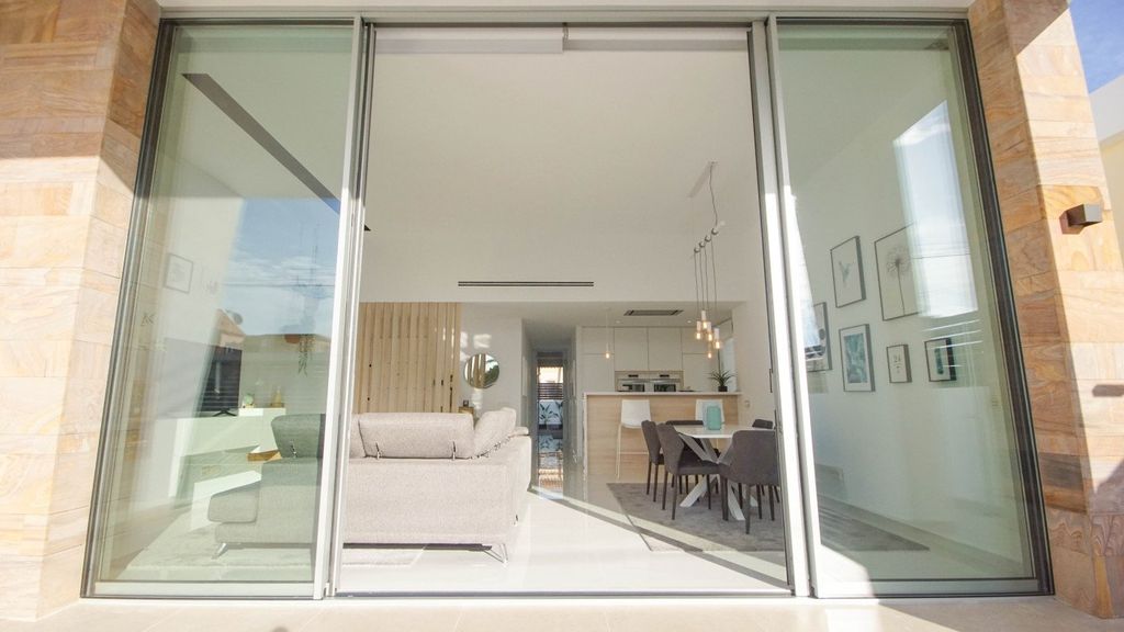 Maison de luxe à vendre à Torrevieja, 725 000 €, Photo 3