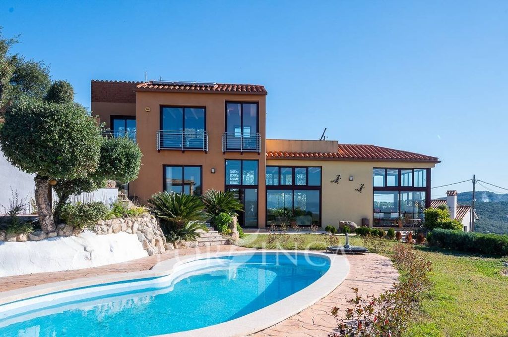 Luxury House for sale in Santa Cristina d'Aro, 699 000 €, Photo 5