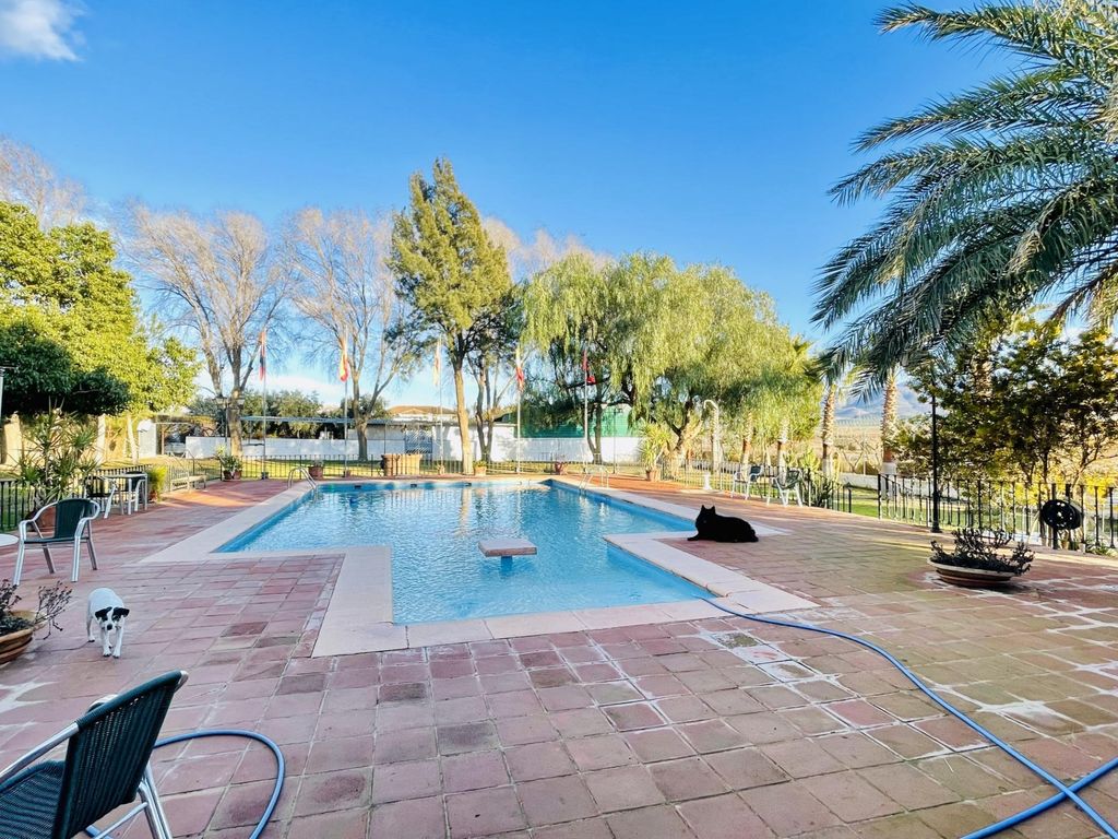 Maison de luxe à vendre à Antequera, 480 000 €, Photo 2