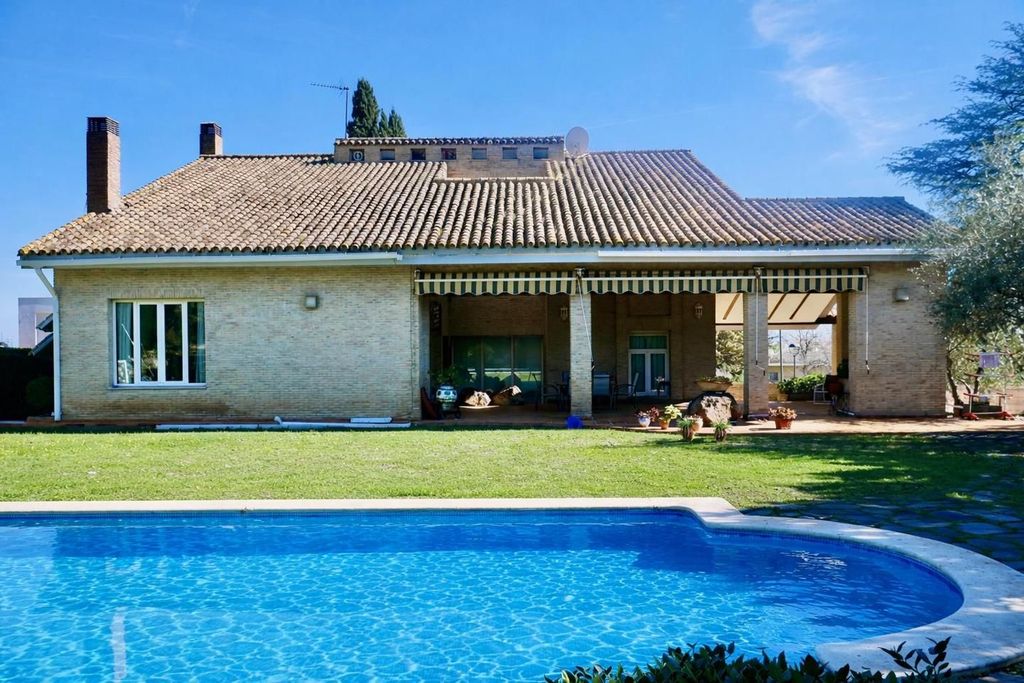 Maison de luxe à vendre à Tomares, 949 500 €, Photo 6