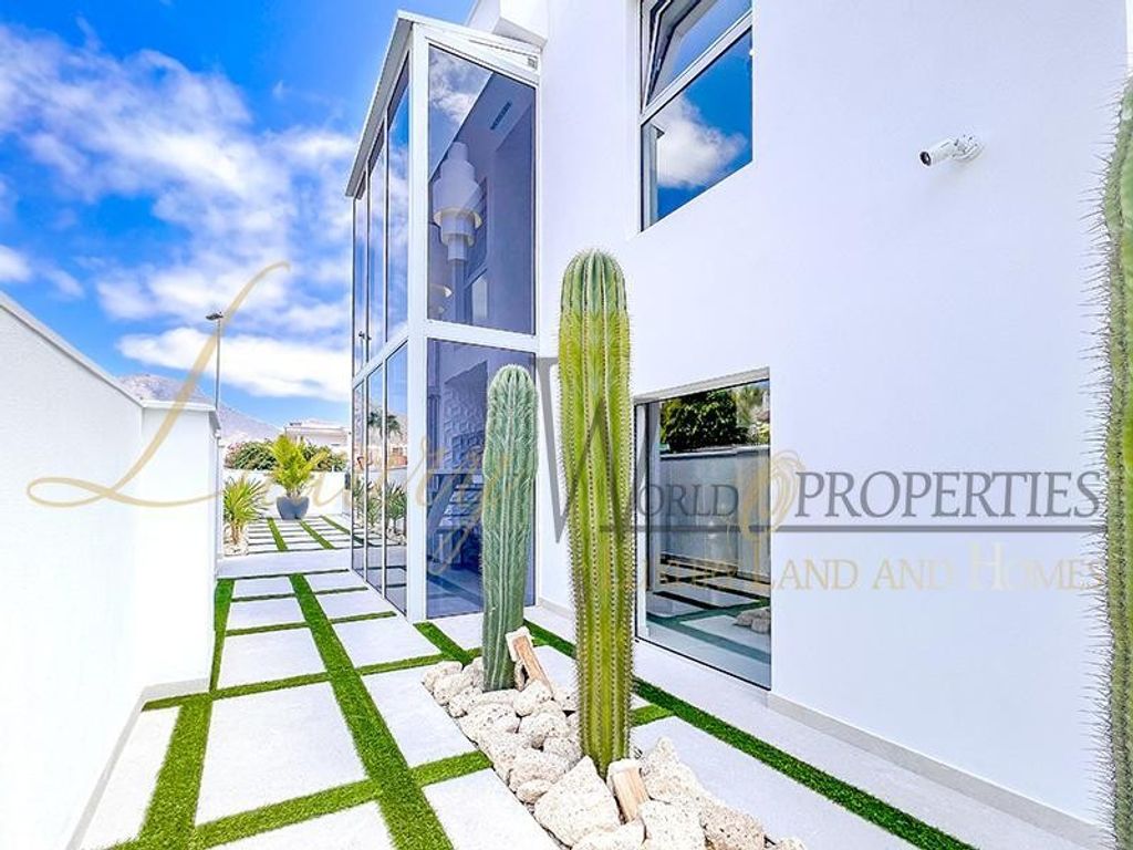 Maison de luxe à vendre à Adeje, 1 390 000 €, Photo 6