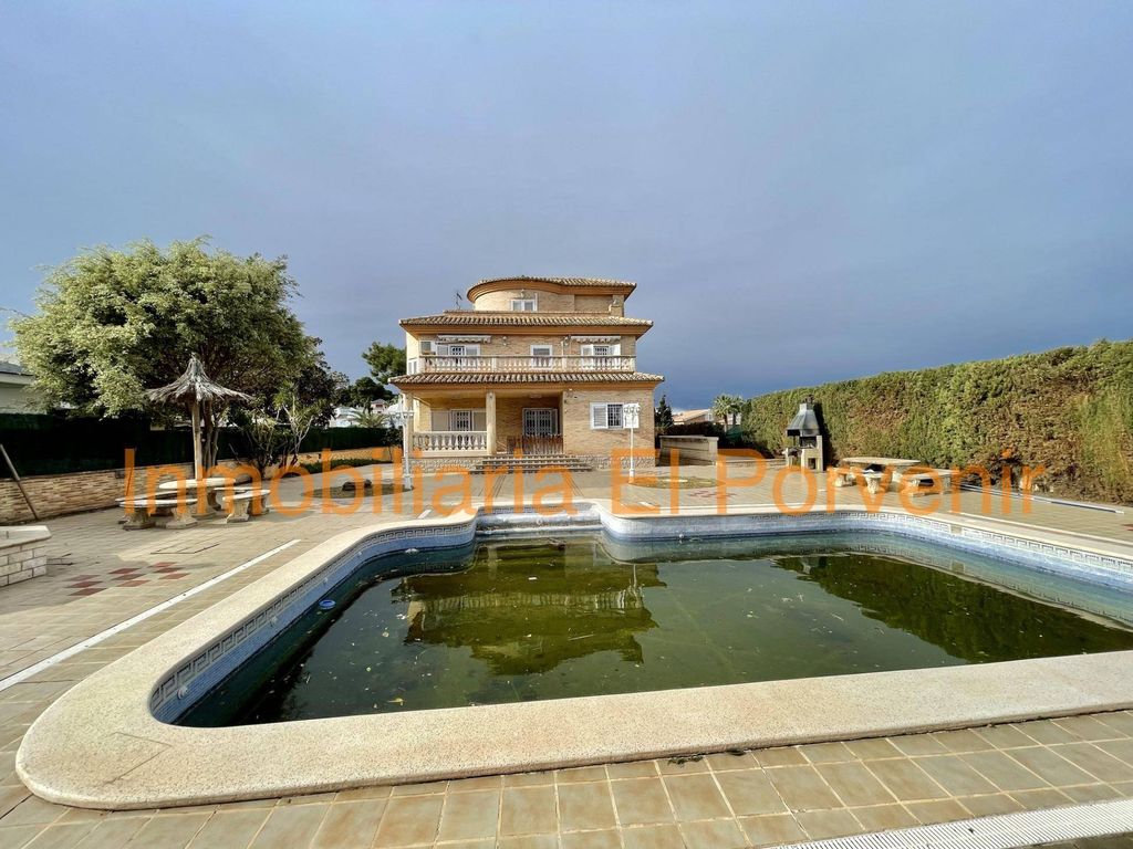 Maison de luxe à vendre à Torrent, 840 000 €, Photo 2
