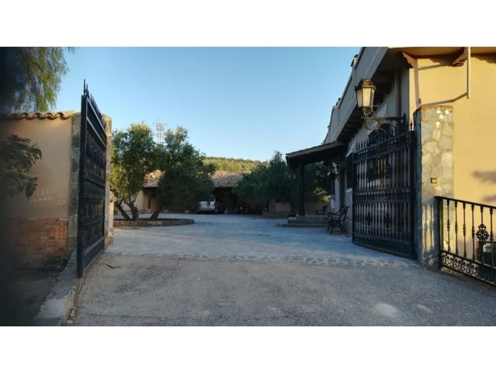 Luxury House for sale in Peal de Becerro, 18 000 000 €, Photo 6