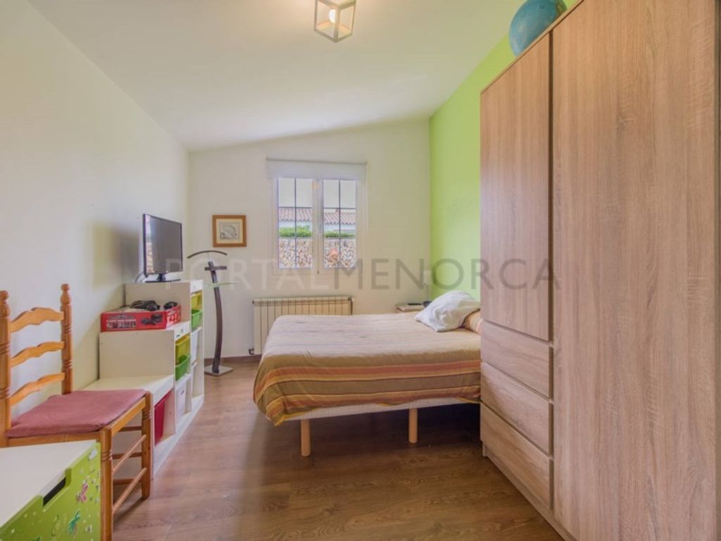 Luxury House for sale in Es Castell, 690 000 €, Photo 5