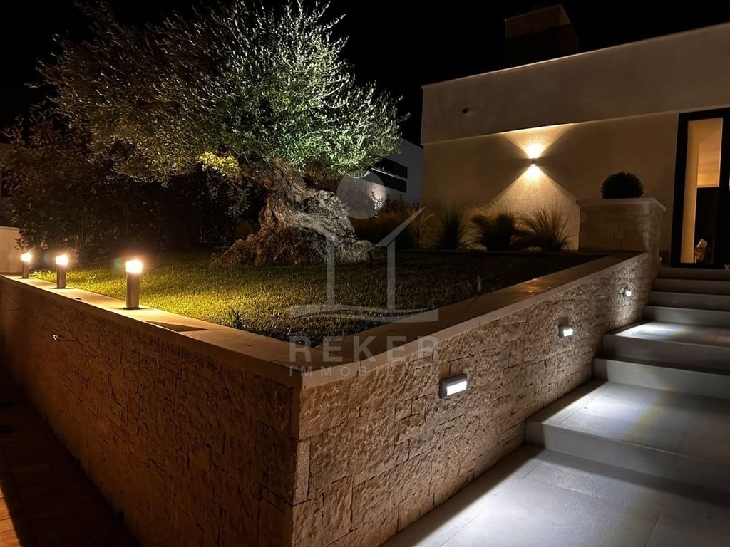 Maison de luxe à vendre à Porec, 1 650 000 €, Photo 5